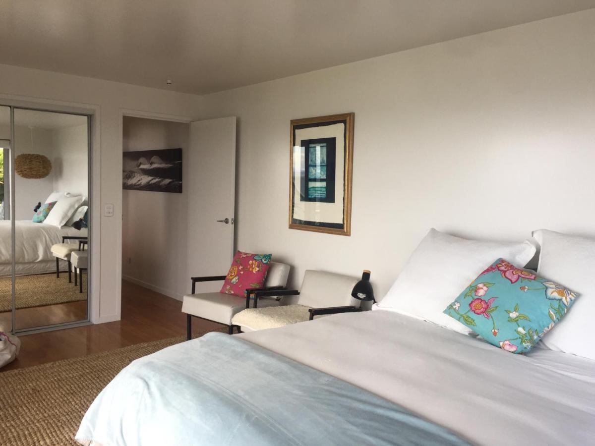 Waterfront Bliss Hotel Nelson Bagian luar foto