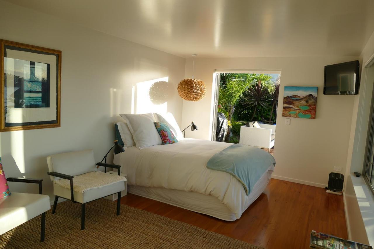 Waterfront Bliss Hotel Nelson Bagian luar foto